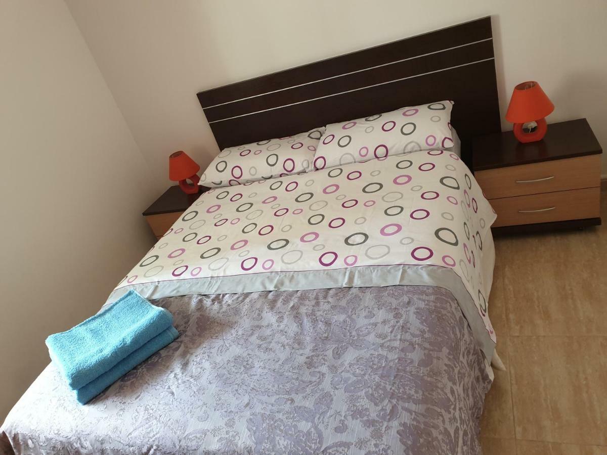 Апартаменты Apartamento Kristina Салоу Экстерьер фото